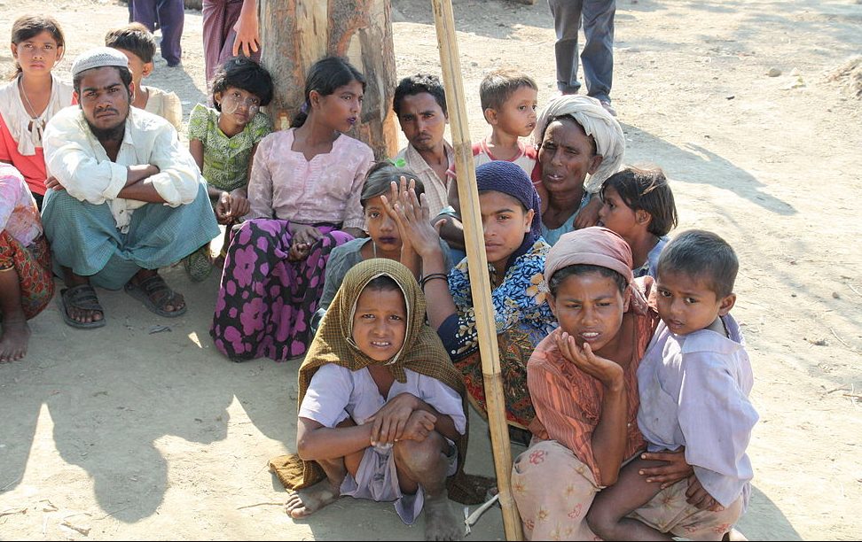 Displaced_Rohingya_people_