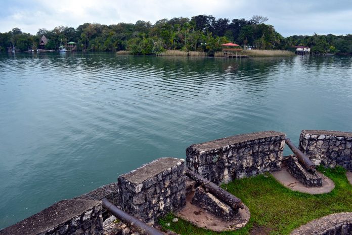 lago izabal lago izabal