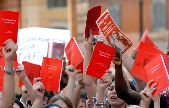 Cosa sappiamo sull'agenda rossa di Paolo Borsellino, 30 anni dopo -  L'INDIPENDENTE
