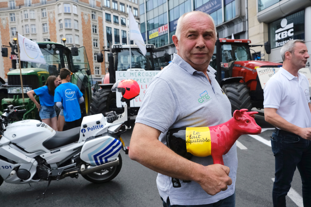 Come neoliberismo e trattati di libero scambio hanno travolto l