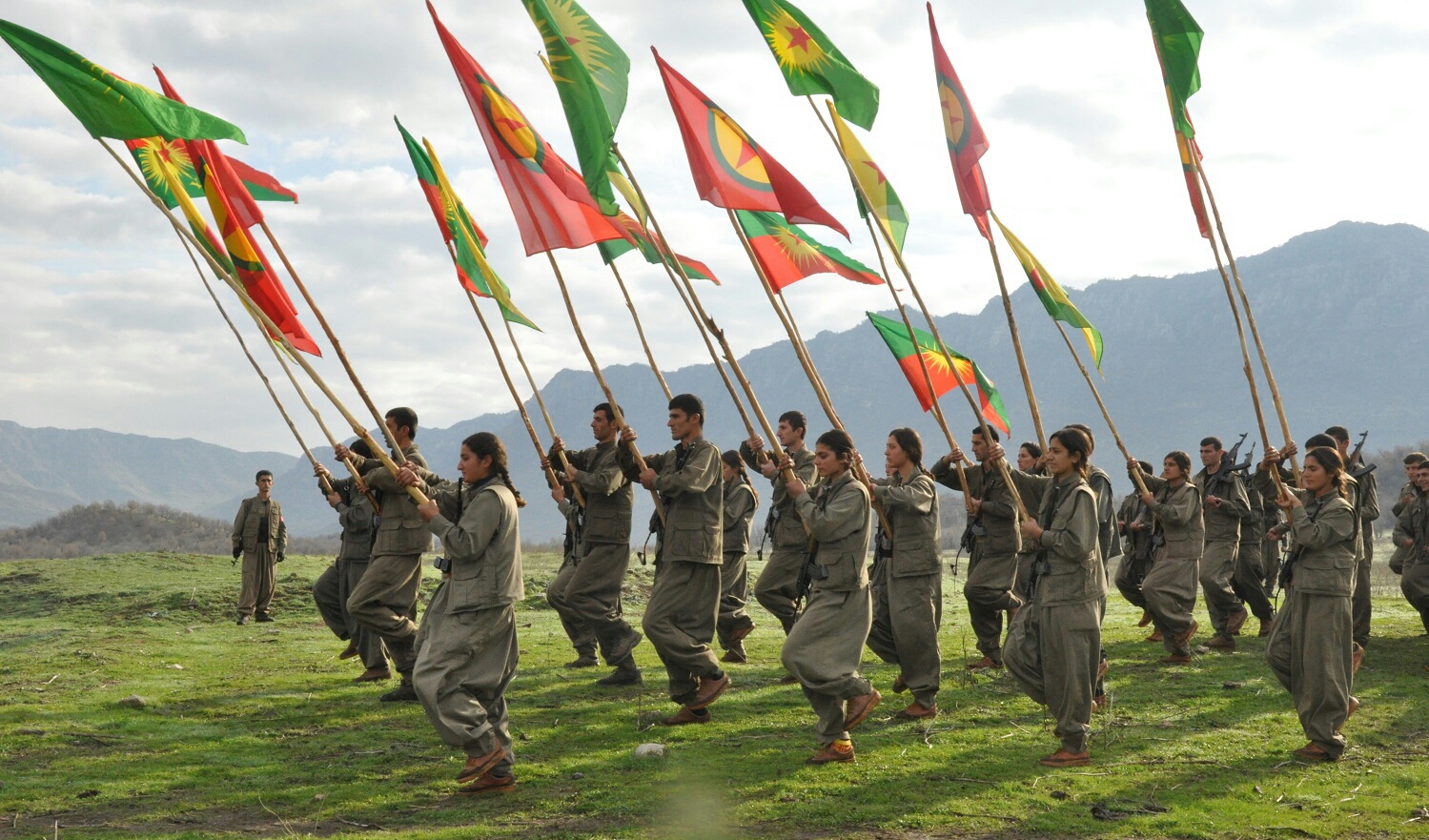 Turchia e curdi aprono alla pace: il PKK conferma la tregua, Erdogan parla di occasione storica