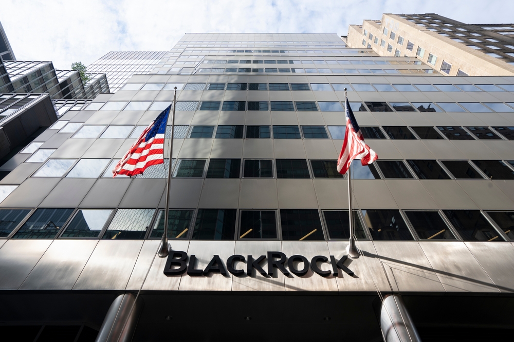 BlackRock acquista i porti del Canale di Panama, ponendoli sotto il controllo USA