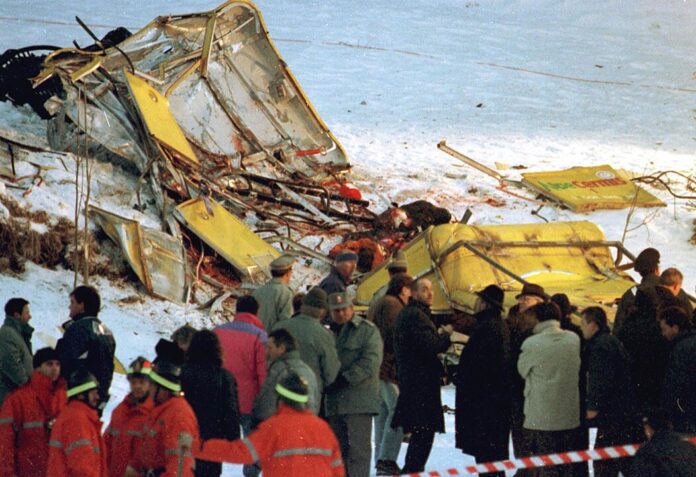 1051px-Strage_Cermis_1998