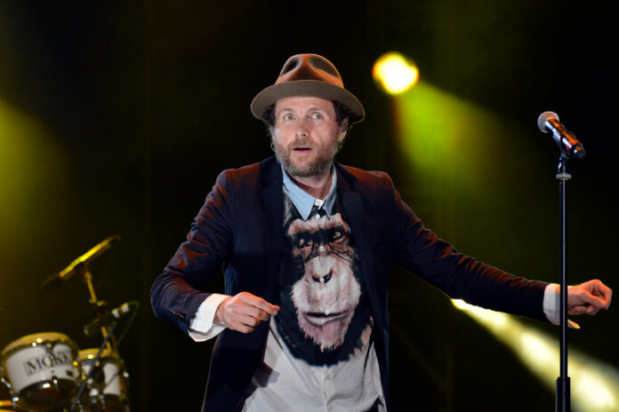 Jovanotti polemiche ippodromi