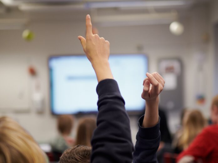 scuola osservatorio militarizzazione