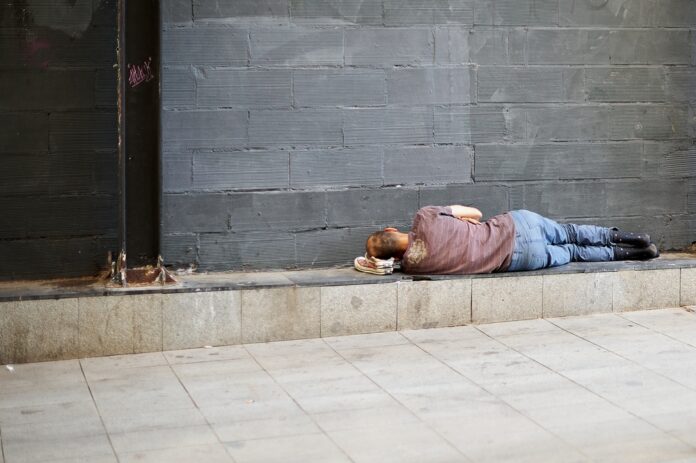 Barcelona,,Spain,-,June,15,,2022:,Homeless,Person,Sleeping,In