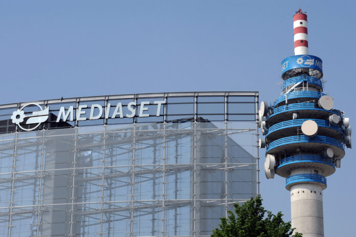 corona contro mediaset