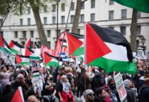 Assolti gli attivisti di Palestine Action: cade l’accusa dopo l’azione contro Elbit palestine action