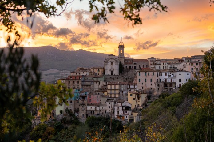 Italia, beni comuni, comunità